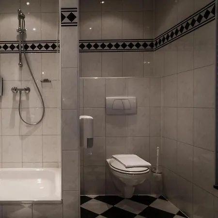 De Limbourg Hotel 3*