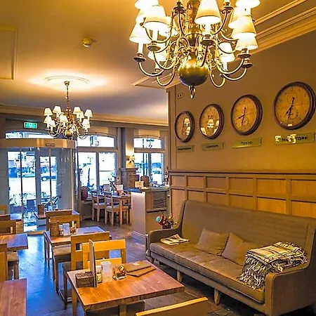 Hotel De Limbourg 3*