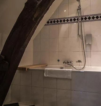 De Limbourg Hotel 3*
