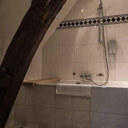 De Limbourg Hotel 3*