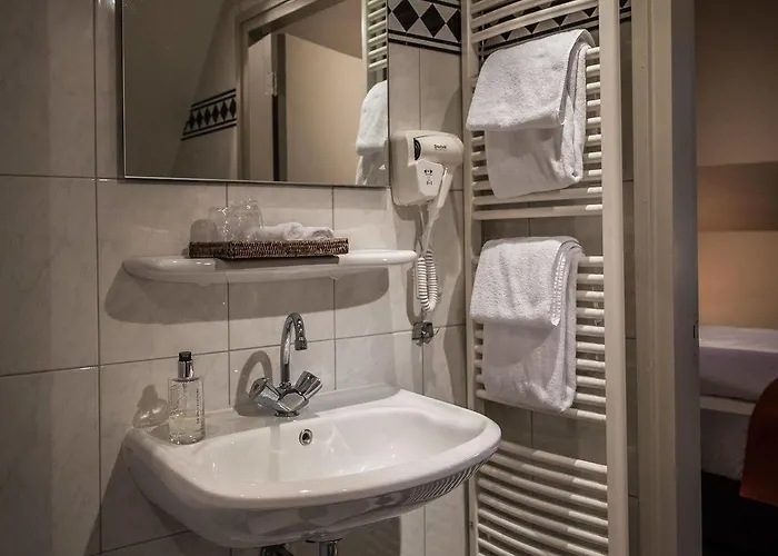 De Limbourg Hotel 3*