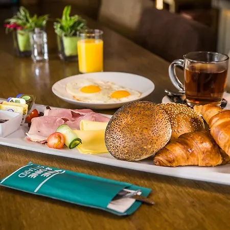 מלון De Limbourg סיטארד