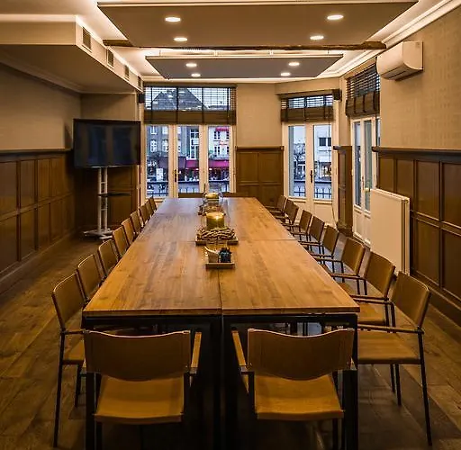 De Limbourg Hotel 3*