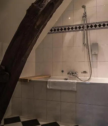 De Limbourg Hotel 3*